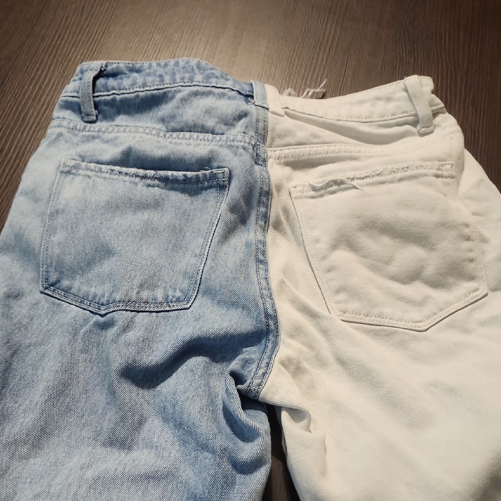 Two-Tone Distressed Jeans - Picture 11 of 11